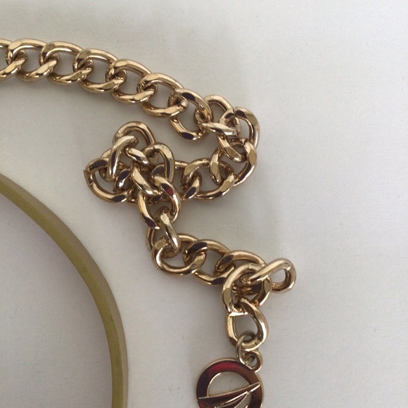 NAUTICA FAUX LEATHER AND GOLD CHAIN BELT MEDIUM LARGE - Picture 8 of 11